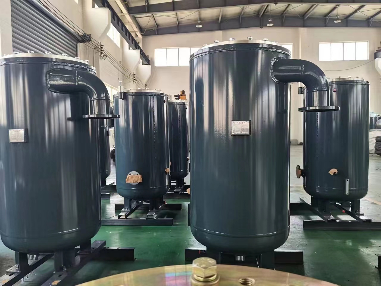 中高端空壓機(jī)用油分桶